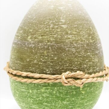 Πασχαλινό κερί αυγό αρωματικό λαχανί λαδί πλεγμένο με σκοινί δημιουργημένο από άτομα με νοητική υστέρηση. Διαστάσεις 12εκ Χ 10εκ. Η Σμίλη